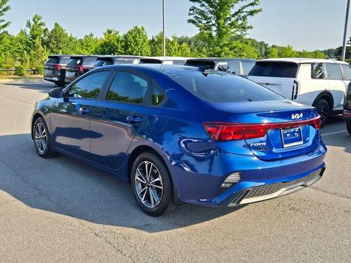 Deep Sea Blue 2022 Kia Forte LXS