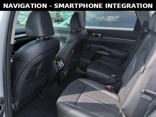 Glacial White Pearl 2025 Kia Sorento EX