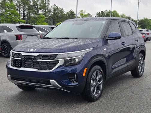 Dark Ocean Blue 2026 Kia Seltos LX
