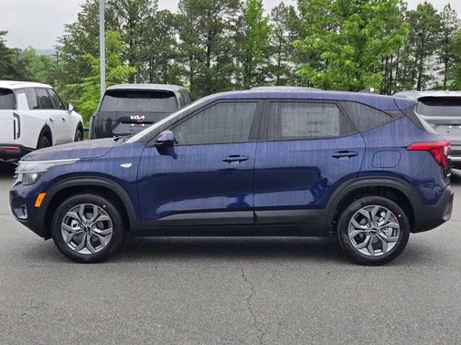 Dark Ocean Blue 2026 Kia Seltos LX
