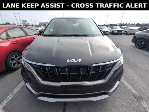 2024 Kia Carnival LX