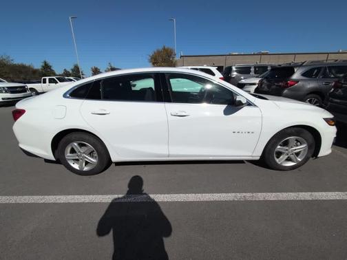 2022 Chevrolet Malibu 1LS