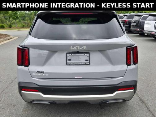 Wolf Gray 2025 Kia Sorento S
