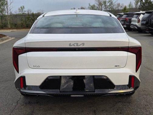 Snow White Pearl 2026 Kia K4 GT-LINE