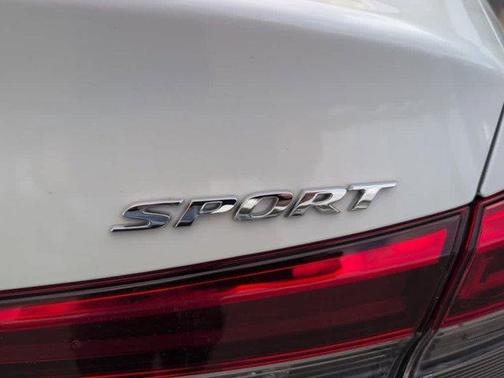 White 2024 Honda Civic Sport