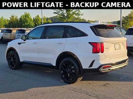Glacial White Pearl 2023 Kia Sorento SX