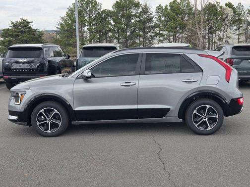 2026 Kia Niro SX