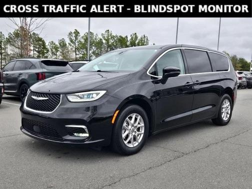 2024 Chrysler Pacifica Touring-L