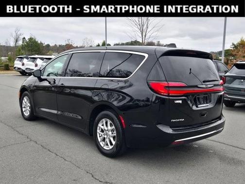 2024 Chrysler Pacifica Touring-L