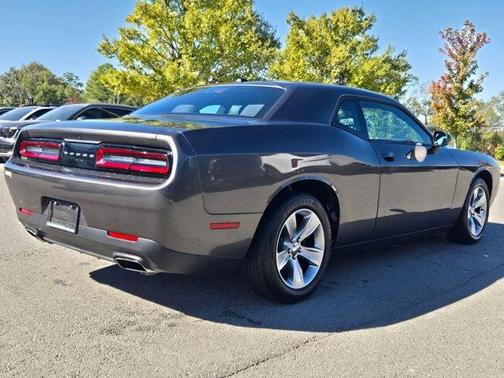 2017 Dodge Challenger SXT