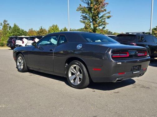 2017 Dodge Challenger SXT