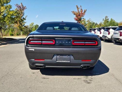 2017 Dodge Challenger SXT