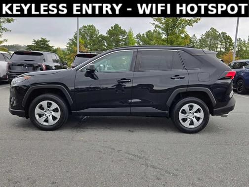 2020 Toyota RAV4 LE