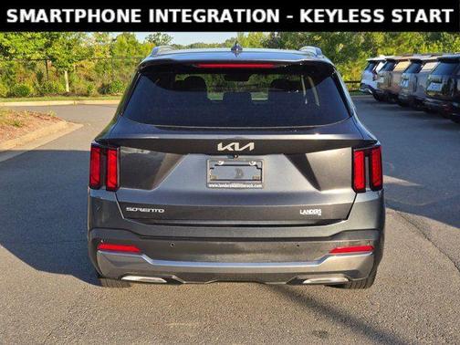 Gray 2024 Kia Sorento S