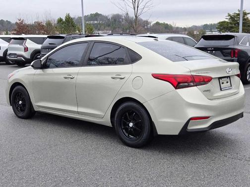 2019 Hyundai Accent SE