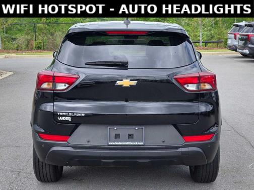 Mosaic Black Metallic 2024 Chevrolet Trailblazer LS