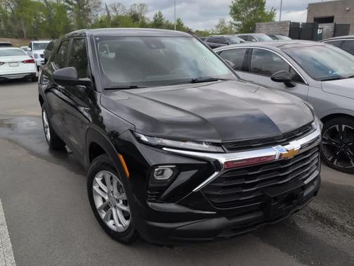 Mosaic Black Metallic 2024 Chevrolet Trailblazer LS
