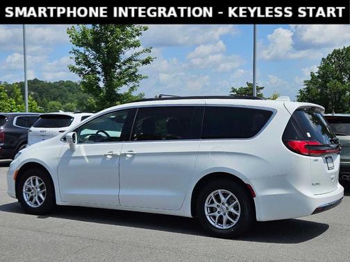 2022 Chrysler Pacifica Touring-L