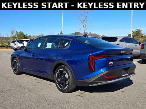2025 Kia K4 EX