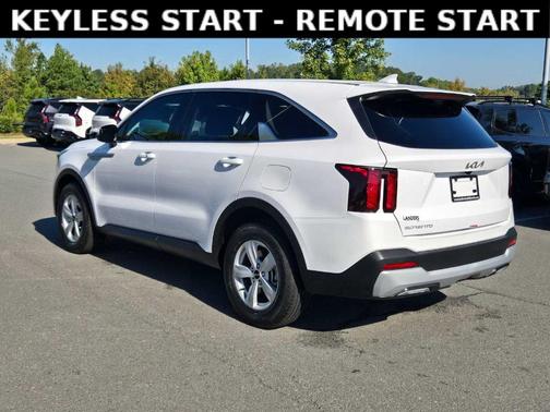 2025 Kia Sorento LX