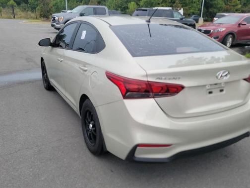 2019 Hyundai Accent SE