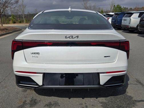 Snow White Pearl 2026 Kia K5 GT-Line