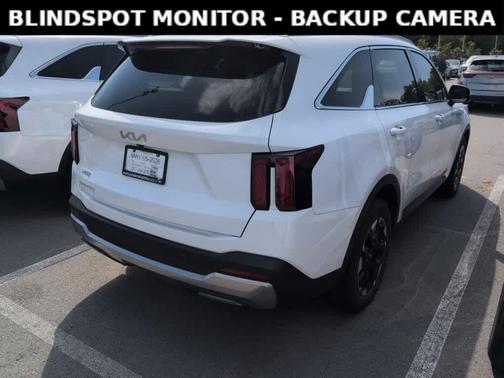 Glacial White Pearl 2025 Kia Sorento S