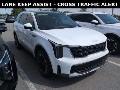 Glacial White Pearl 2025 Kia Sorento S