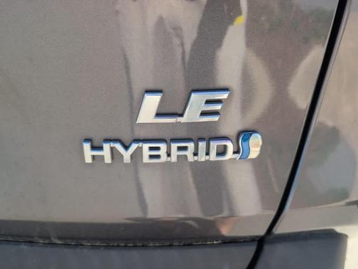 2021 Toyota RAV4 Hybrid LE