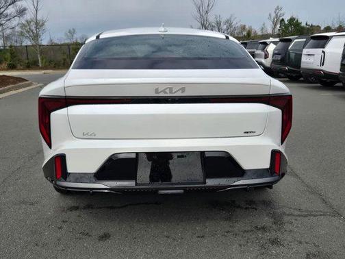 Snow White Pearl 2026 Kia K4 GT-LINE