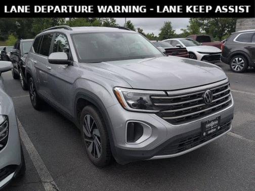 Silver Bird Metallic 2024 Volkswagen Atlas 2.0T SE w/Technology