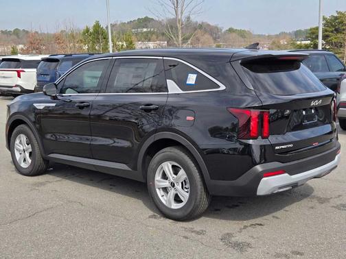 2026 Kia Sorento LX