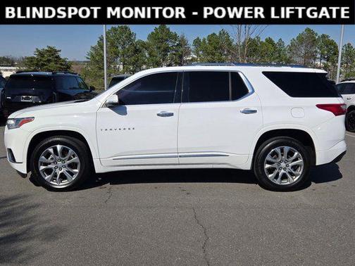 Summit White 2021 Chevrolet Traverse Premier