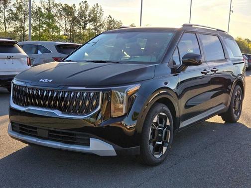 Aurora Black Pearl 2026 Kia Carnival EX