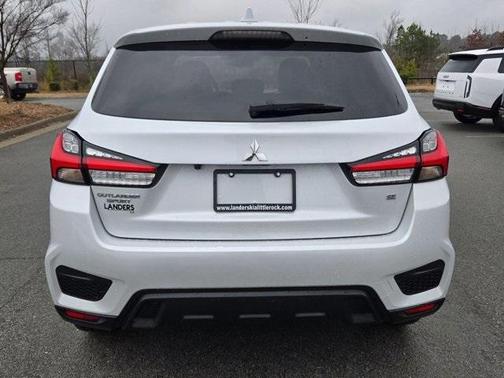 2024 Mitsubishi Outlander Sport SE