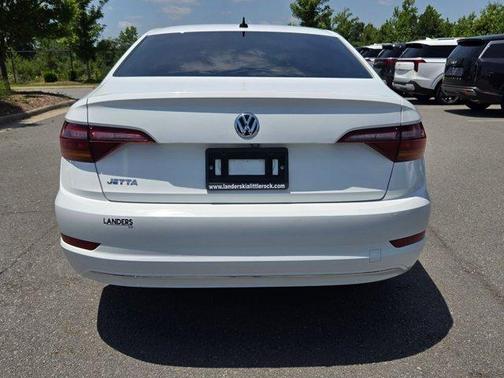 Pure White 2019 Volkswagen Jetta 1.4T S