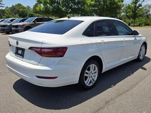 Pure White 2019 Volkswagen Jetta 1.4T S