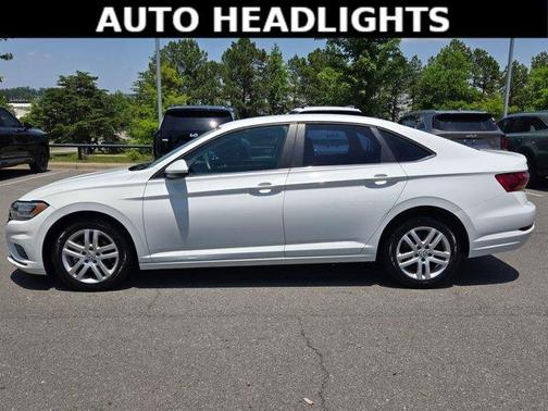 Pure White 2019 Volkswagen Jetta 1.4T S