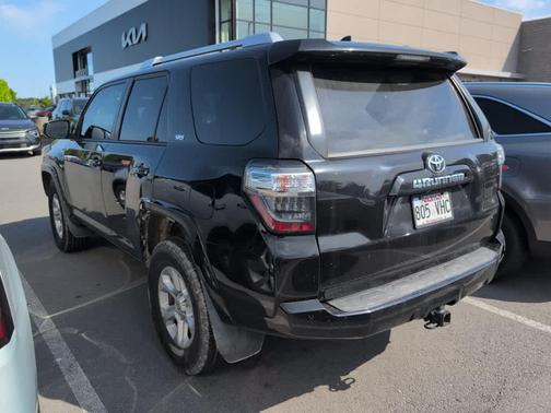 Midnight Black Metallic 2018 Toyota 4Runner SR5