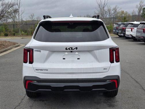 Glacial White Pearl 2026 Kia Sorento X-Line SX Prestige
