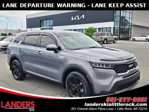 Everlasting Silver 2022 Kia Sorento LX