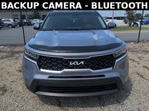 Everlasting Silver 2022 Kia Sorento LX