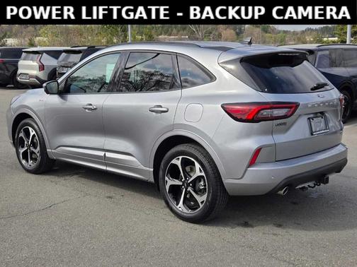 Iconic Silver Metallic 2023 Ford Escape ST-Line Select