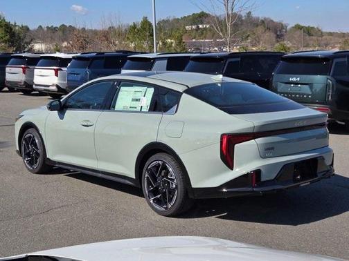 2026 Kia K4 GT-LINE