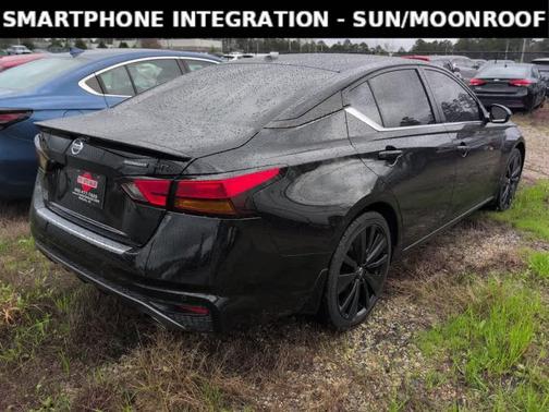 2022 Nissan Altima 2.5 SR