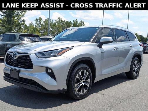 2020 Toyota Highlander Hybrid XLE