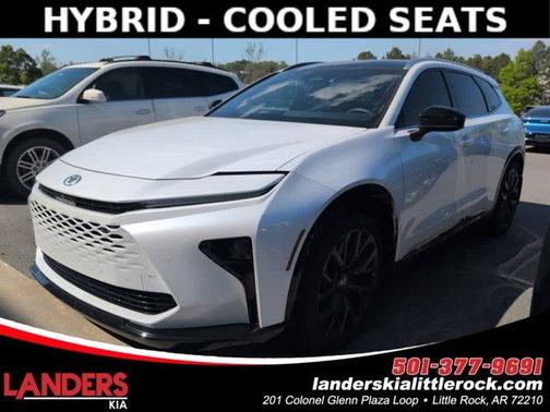 Oxygen White 2025 Toyota Crown Signia LIMITED