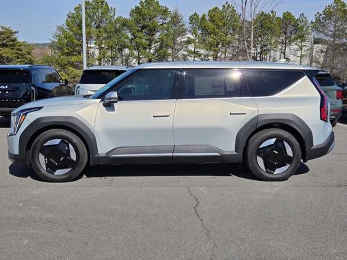 2026 Kia EV9 Light Short Range