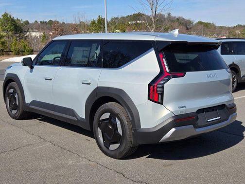 Ivory Silver 2026 Kia EV9 Light Short Range