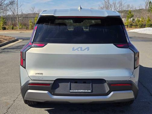 2026 Kia EV9 Light Short Range